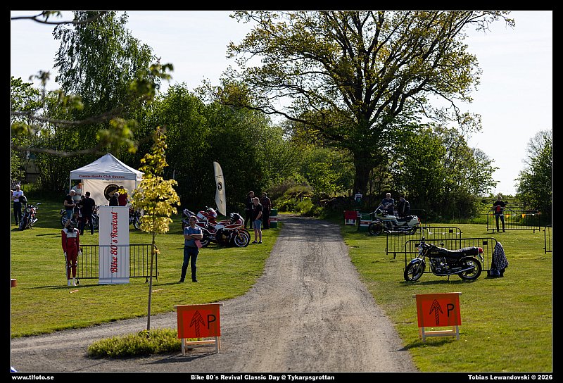 098A8557