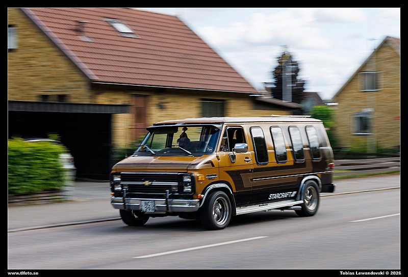098A9856