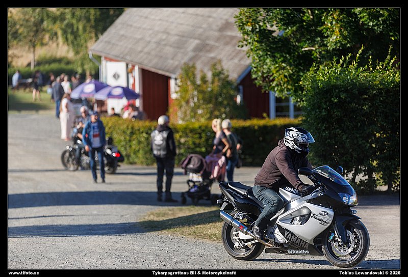098A6632