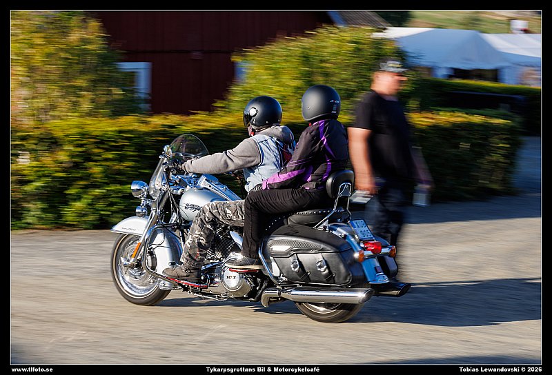 098A6798